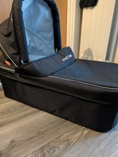 Out n About Nipper Single V5